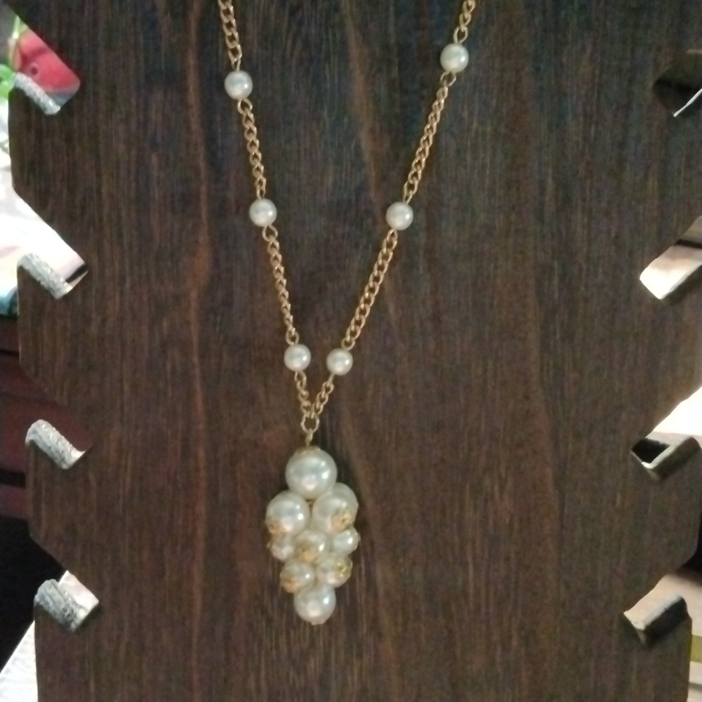 Park Lane Vtg. Faux Pearls and Chain with Faux Pearl Cluster